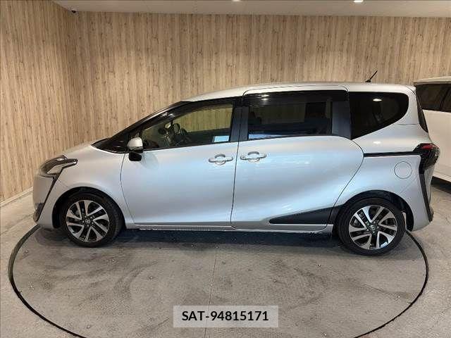 Toyota SIENTA 2016-06 8486082-21