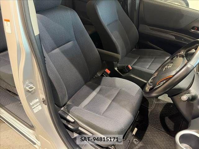 Toyota SIENTA 2016-06 8486082-8