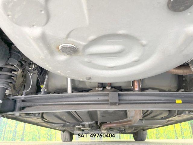 Toyota SIENTA 2019-06 8527341-19