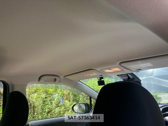 Toyota SIENTA 2018-03 8527358-18