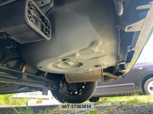Toyota SIENTA 2018-03 8527358-8