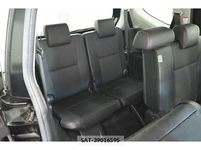 Toyota SIENTA 2018-03 8527351-10