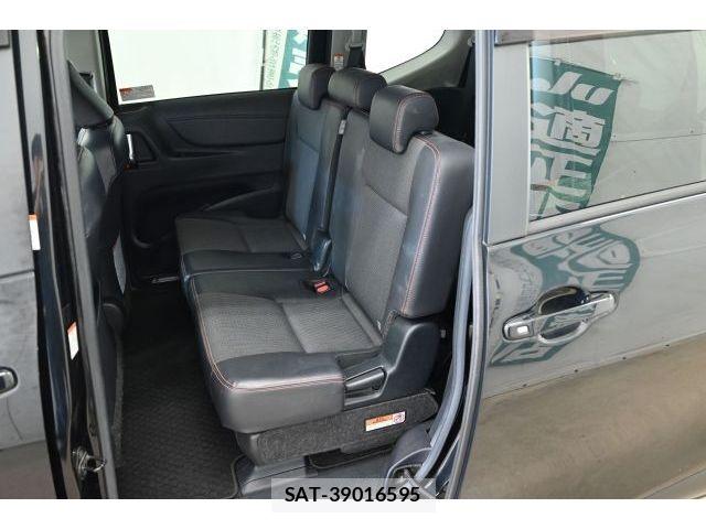 Toyota SIENTA 2018-03 8527351-12