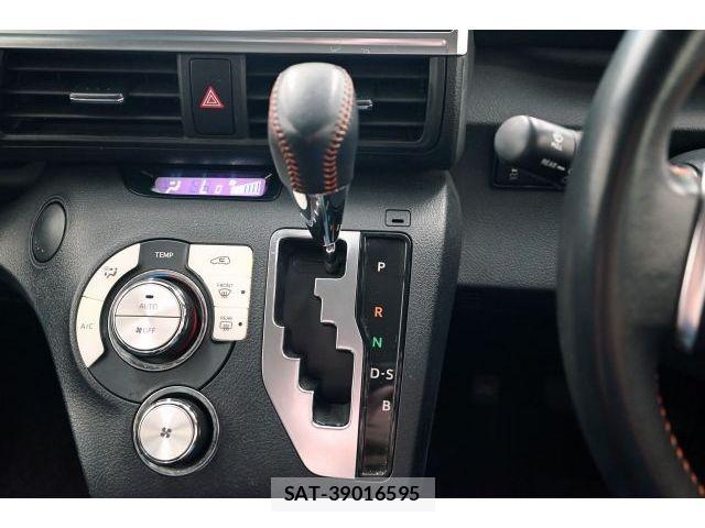 Toyota SIENTA 2018-03 8527351-18