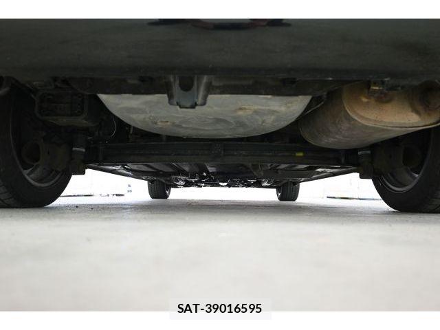 Toyota SIENTA 2018-03 8527351-5