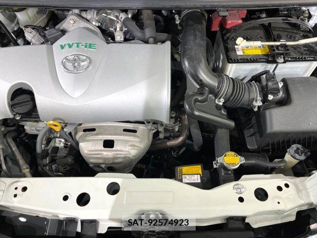 Toyota SIENTA 2016-06 8527342-17