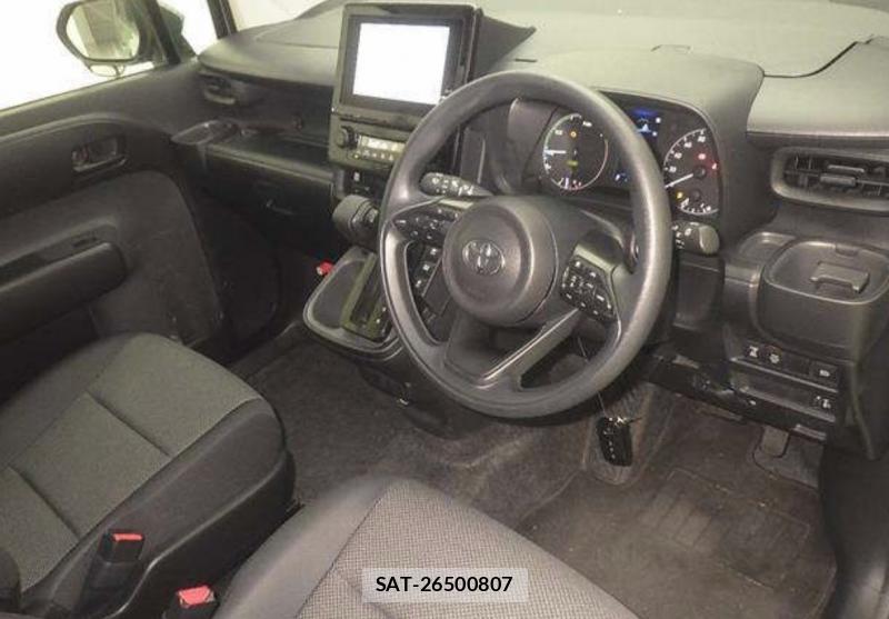 Toyota SIENTA 2024-12 8530399-2