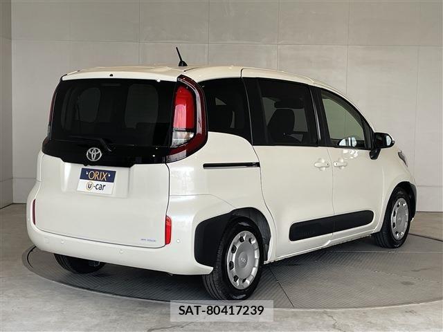 Toyota SIENTA 2024-06 8527336-1