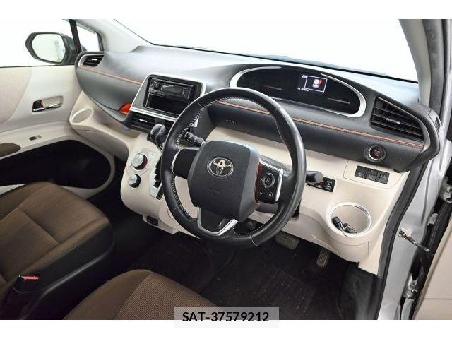 Toyota SIENTA 2021-06 8527337-1