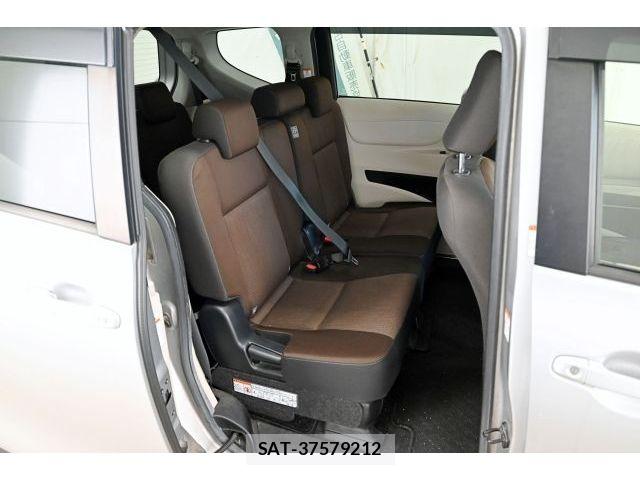Toyota SIENTA 2021-06 8527337-8