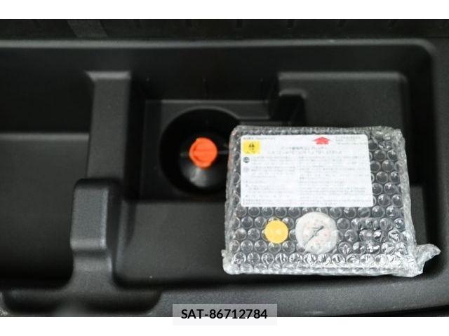 Toyota SIENTA 2017-10 8527361-16