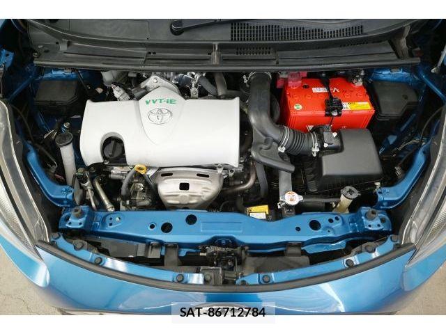 Toyota SIENTA 2017-10 8527361-27