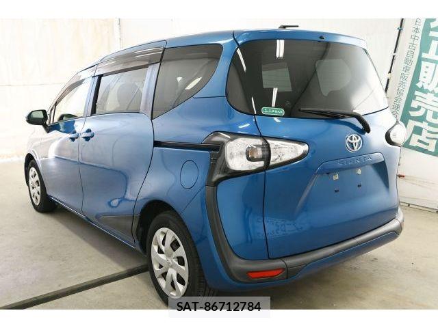 Toyota SIENTA 2017-10 8527361-2
