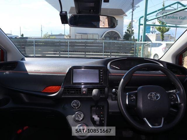 Toyota SIENTA 2021-11 8527339-13