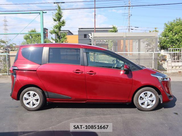 Toyota SIENTA 2021-11 8527339-27