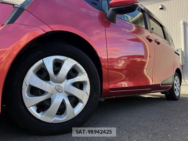 Toyota SIENTA 2015-10 8527354-12
