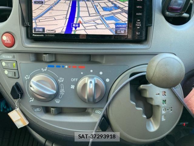 Toyota SIENTA 2005-09 8528559-20