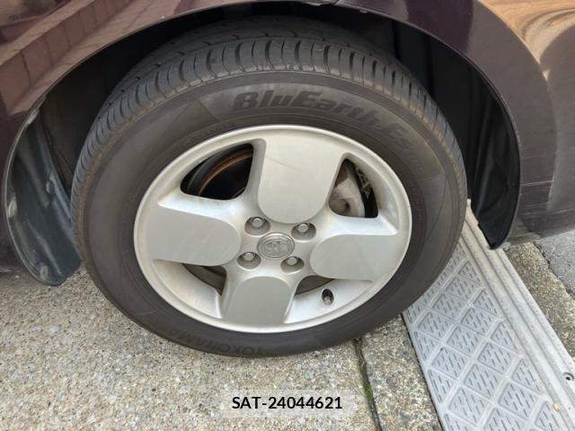 Toyota SIENTA 2014-11 8527362-5