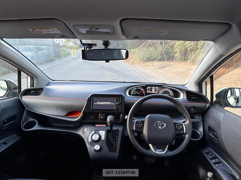 Toyota SIENTA 2016-11 1297071-11