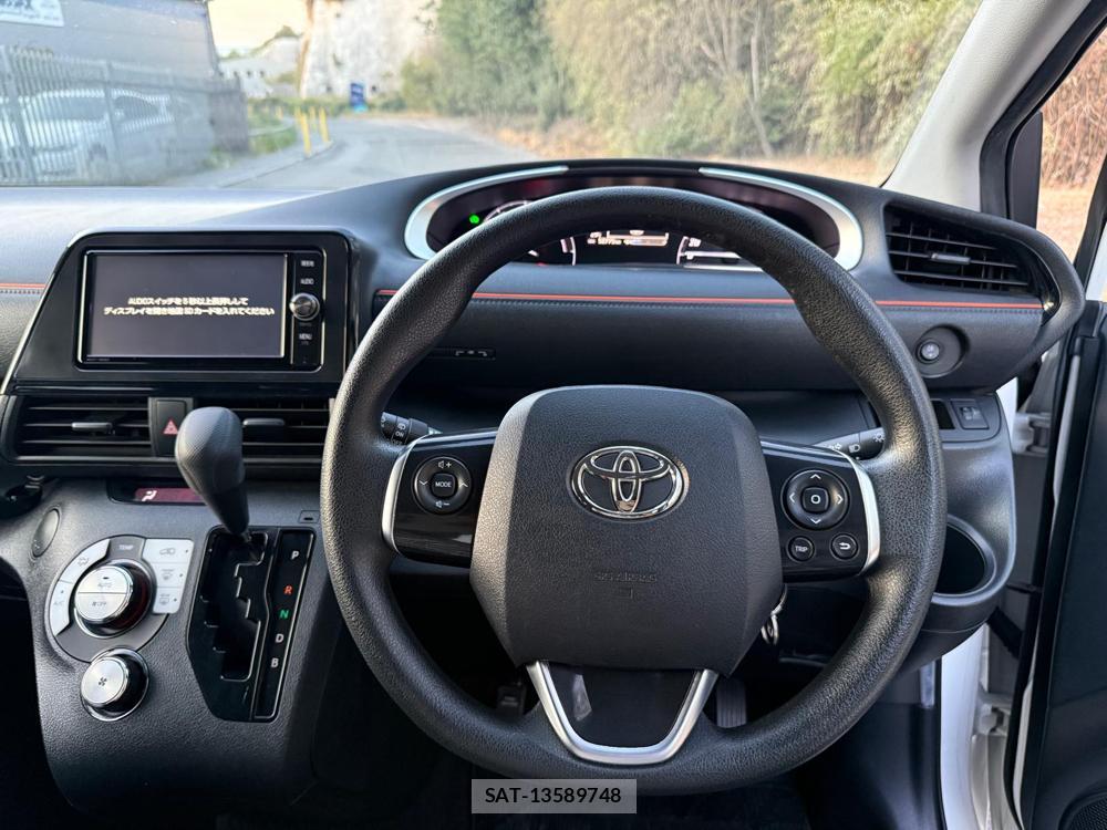Toyota SIENTA 2016-11 1297071-13