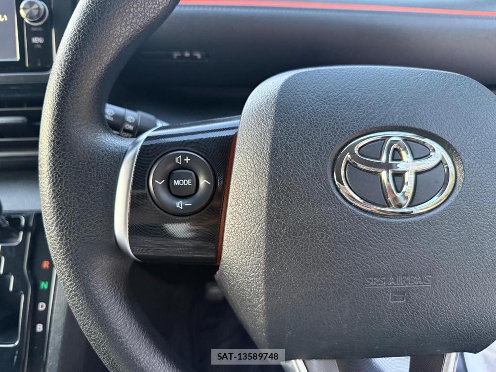 Toyota SIENTA 2016-11 1297071-14