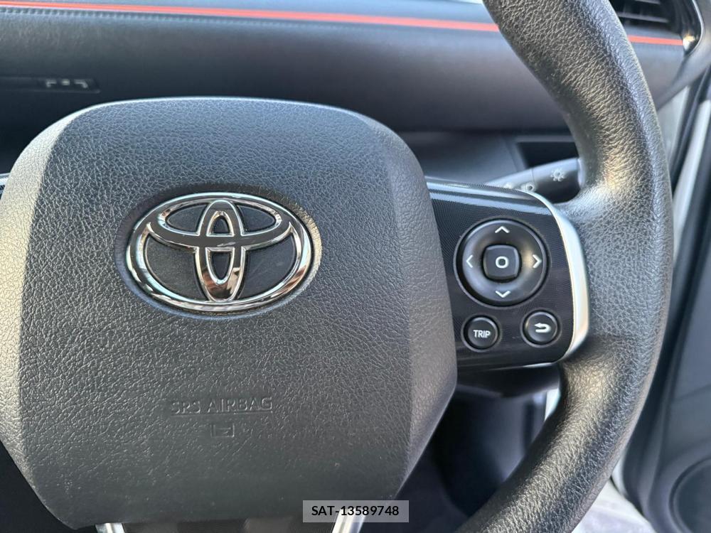 Toyota SIENTA 2016-11 1297071-15