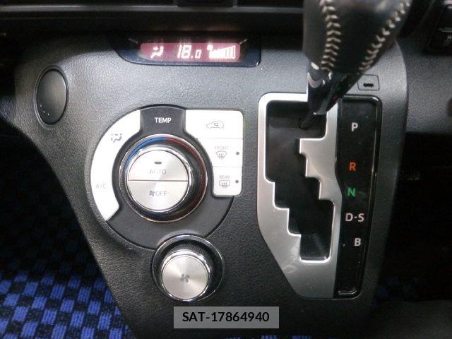 Toyota SIENTA 2019-09 8527338-14