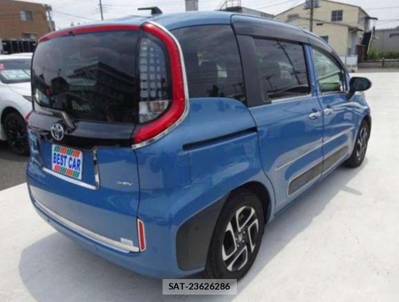 Toyota SIENTA 2024-12 8530563-1