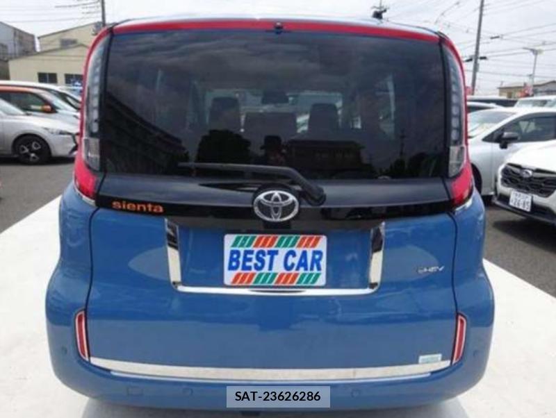 Toyota SIENTA 2024-12 8530563-2
