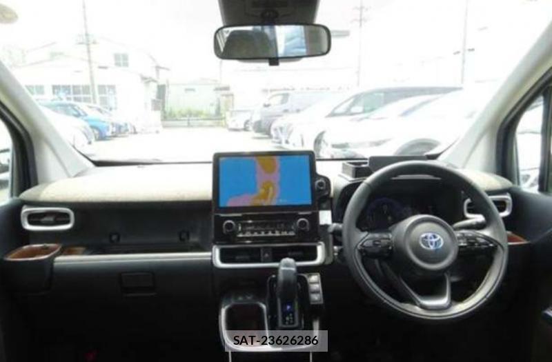 Toyota SIENTA 2024-12 8530563-7