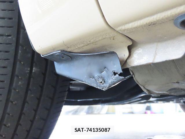 Toyota SIENTA 2022-02 8563536-28