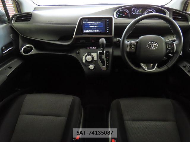 Toyota SIENTA 2022-02 8563536-2