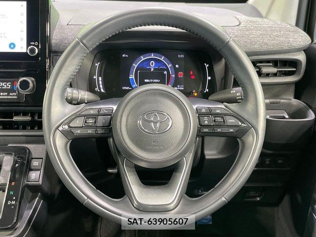 Toyota SIENTA 2022-10 8563535-11