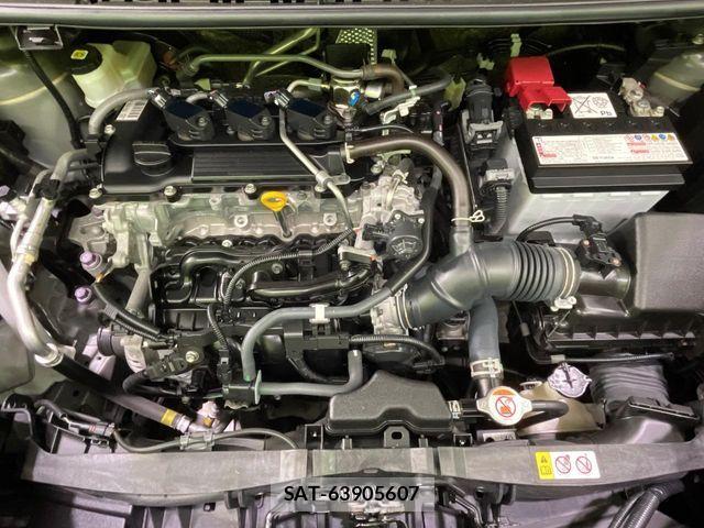Toyota SIENTA 2022-10 8563535-18