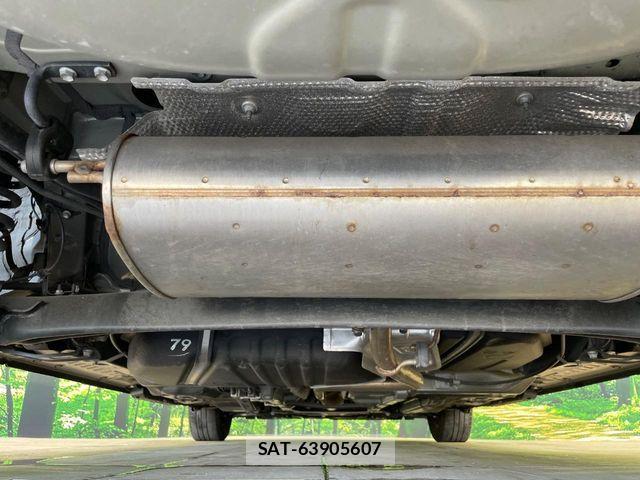 Toyota SIENTA 2022-10 8563535-19