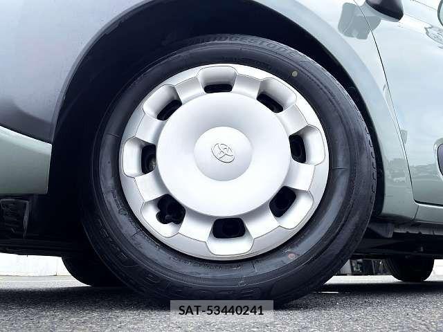 Toyota SIENTA 2023-10 8563534-3