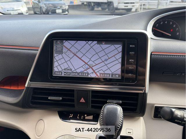 Toyota SIENTA 2015-09 8563542-21