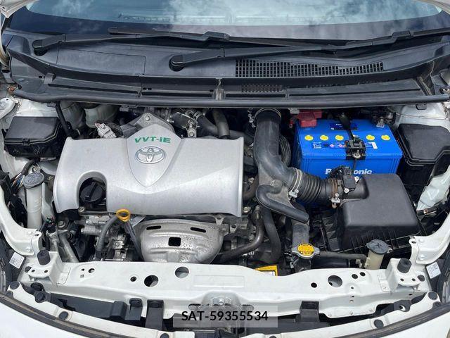 Toyota SIENTA 2015-07 8563540-17