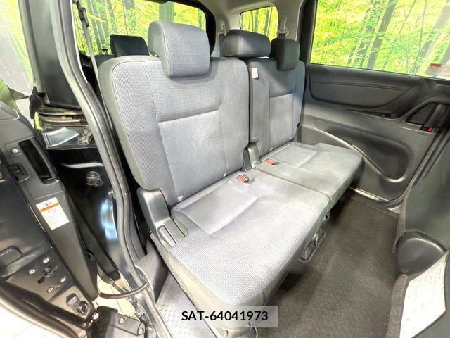 Toyota SIENTA 2016-04 8563541-9