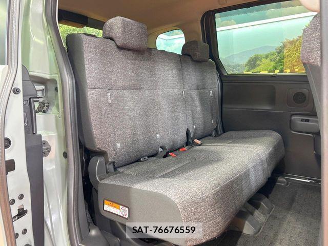 Toyota SIENTA 2025-11 8563533-8