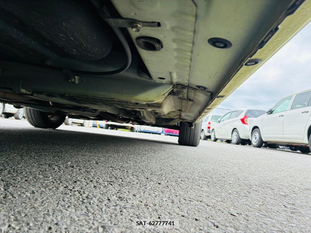 Toyota SIENTA 2019-08 8448993-34
