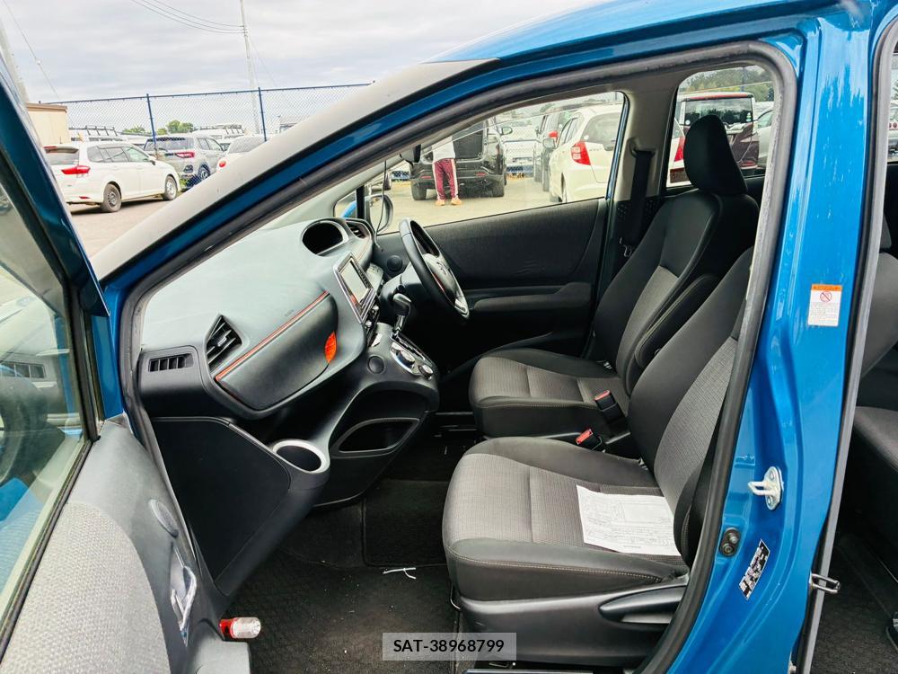 Toyota SIENTA 2019-07 8427875-10