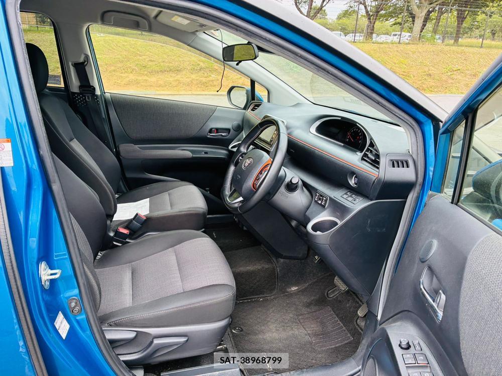 Toyota SIENTA 2019-07 8427875-11
