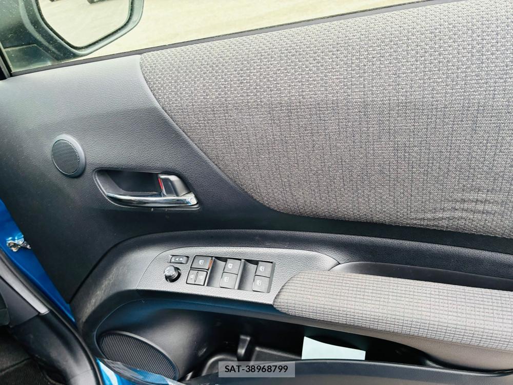 Toyota SIENTA 2019-07 8427875-20