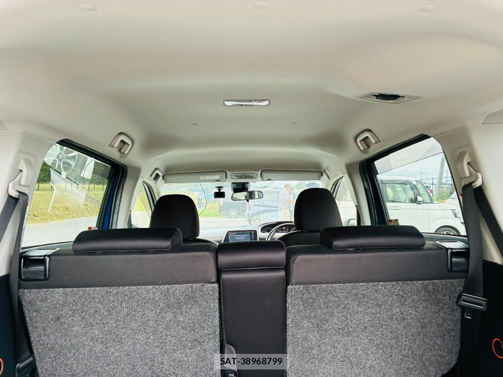 Toyota SIENTA 2019-07 8427875-24