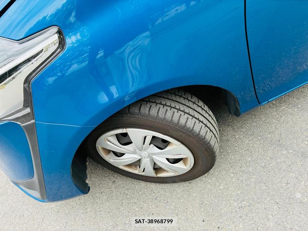 Toyota SIENTA 2019-07 8427875-31