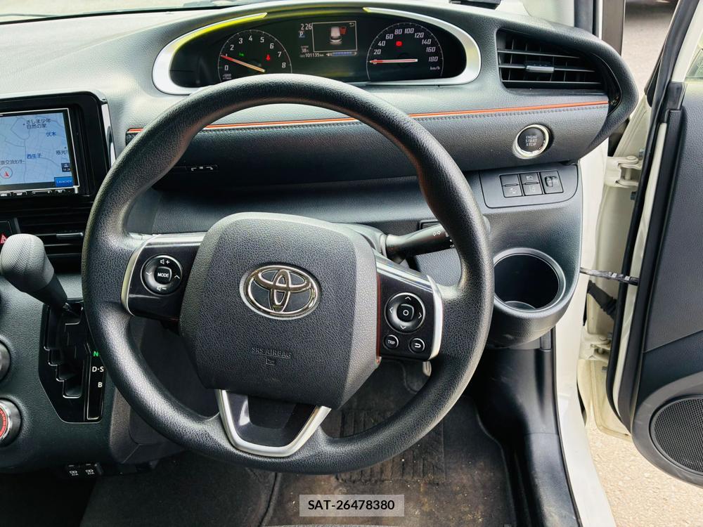 Toyota SIENTA 2019-06 8329517-14