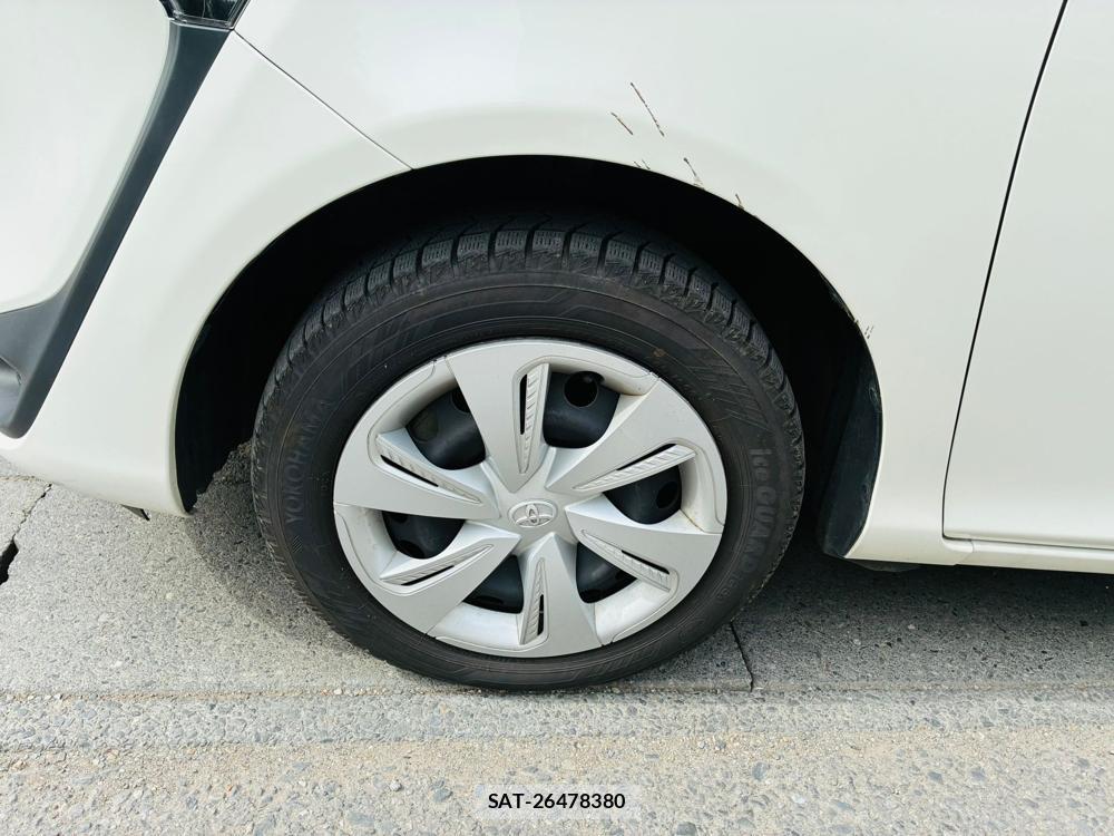 Toyota SIENTA 2019-06 8329517-27