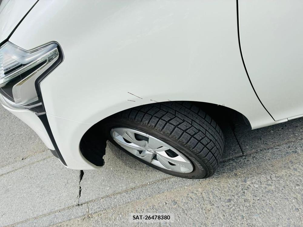 Toyota SIENTA 2019-06 8329517-30