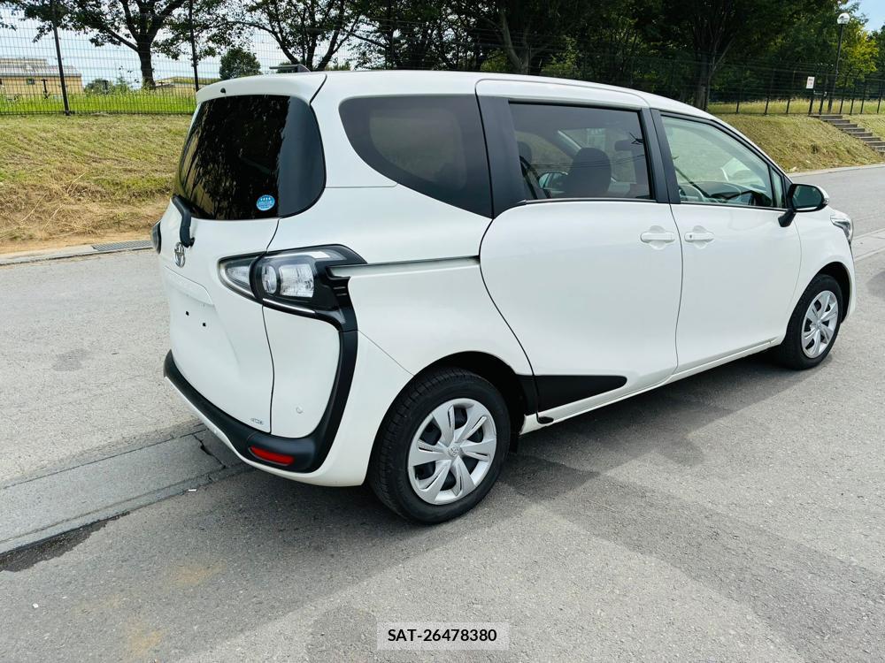 Toyota SIENTA 2019-06 8329517-4